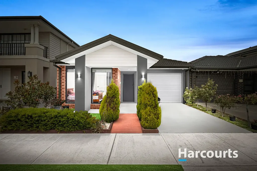 12 Semilla Street, Clyde North, VIC 3978