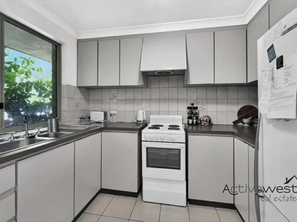 2/8 Eric Street, Geraldton, WA 6530