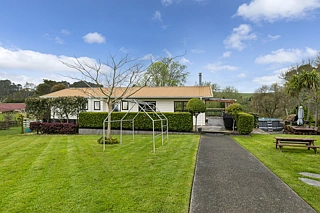 1187 Peak Road, Waimauku, Rodney District