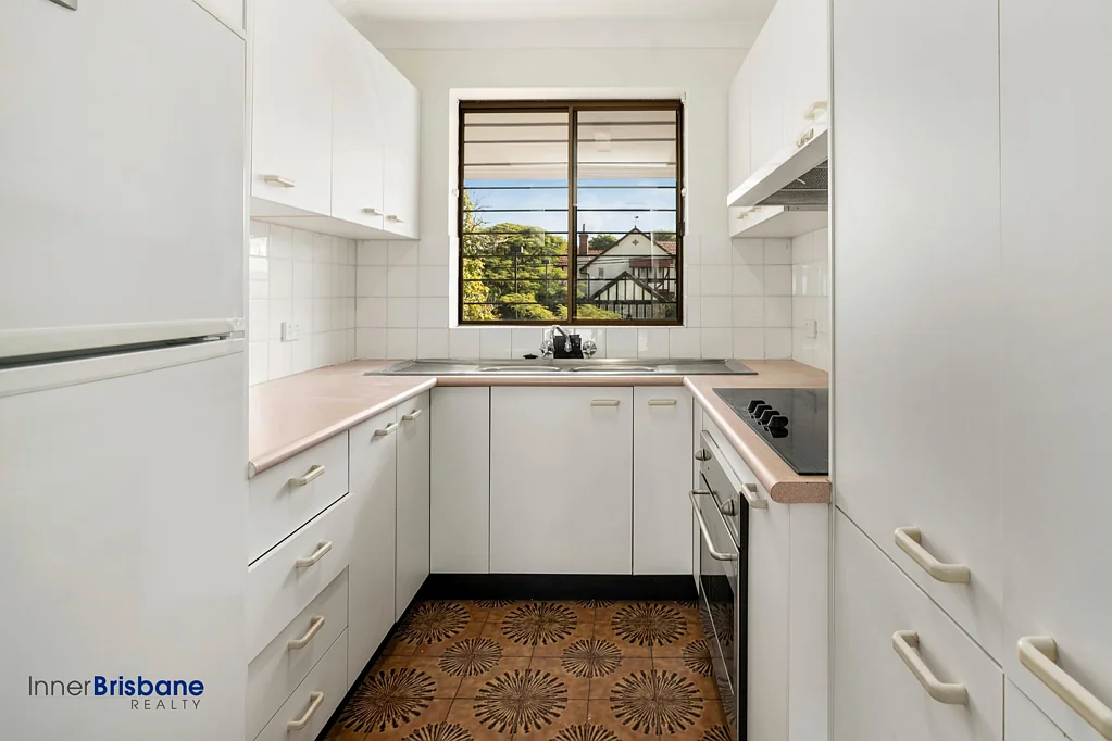 Lovely 2 Bedroom Apartment - Unfurnished