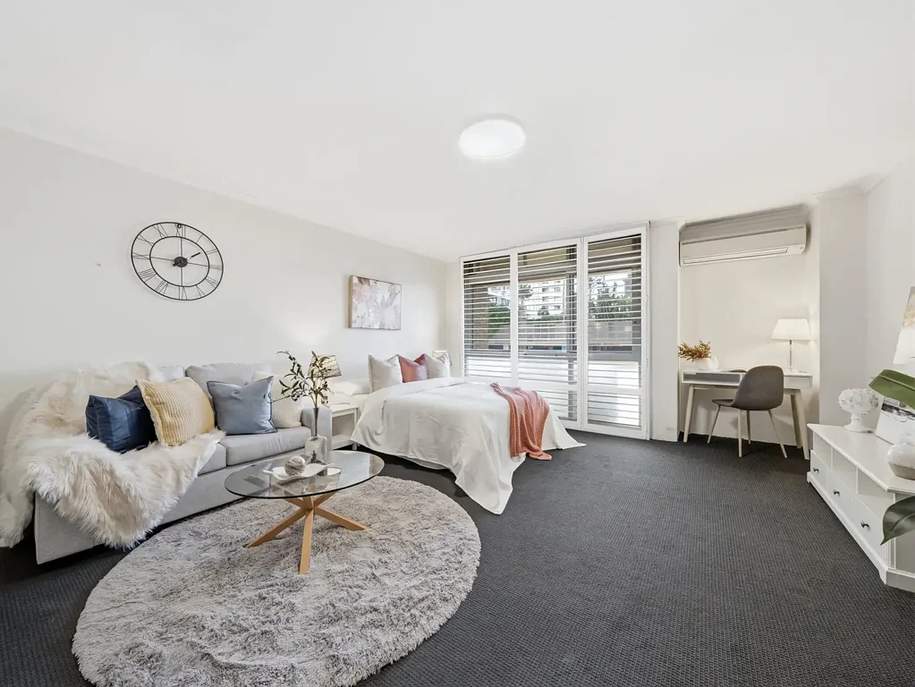 Bondi Junction 1Moenga Stylish East-Facing Studio in a Premier Lifestyle Setting