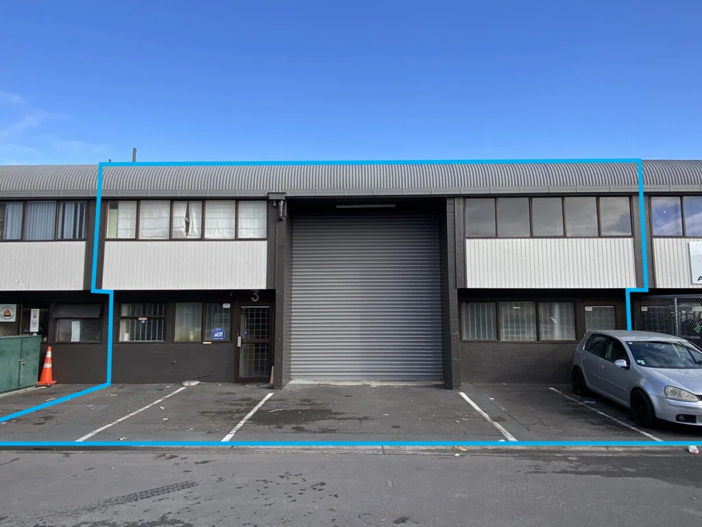 Manukau Two Functional Units - Take One or Both