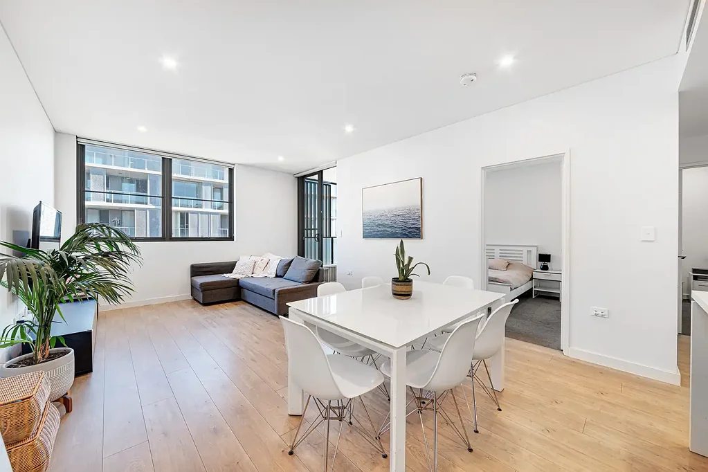 Space and Convenience in the Heart of Hillsdale