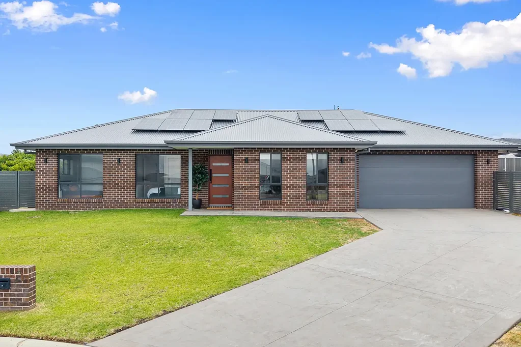 3 Corvina Close, Tamworth, NSW 2340