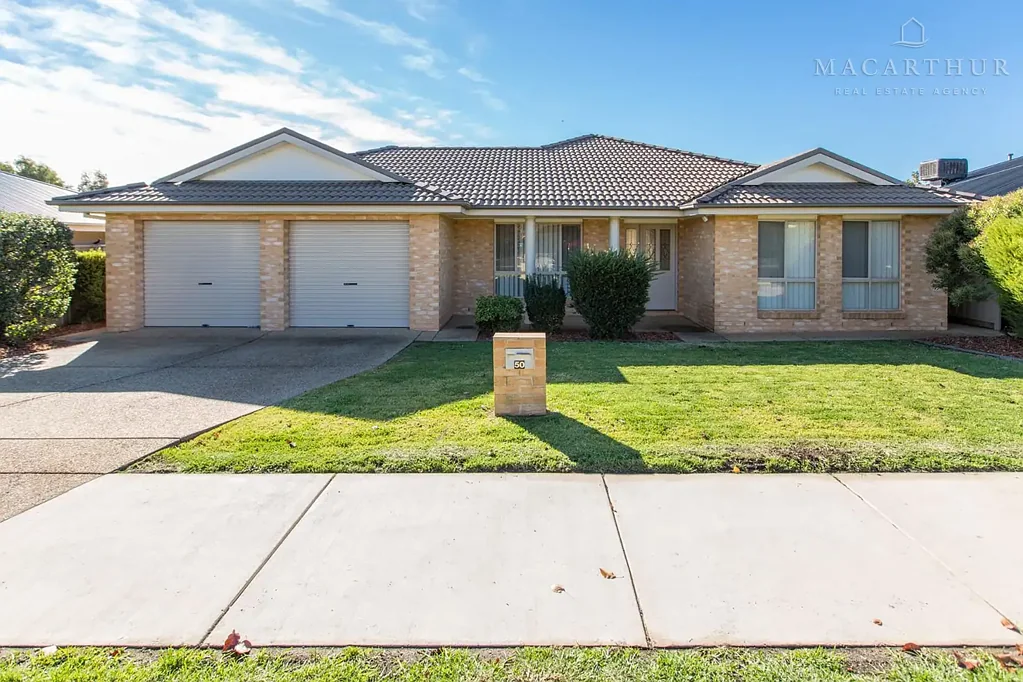 Stunning Family Home in a Prime Location!