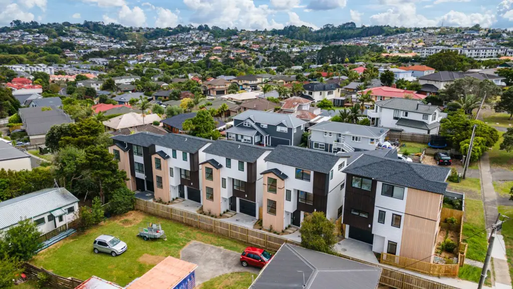 Pinehill 5房  Price Reduced, Present all Offers