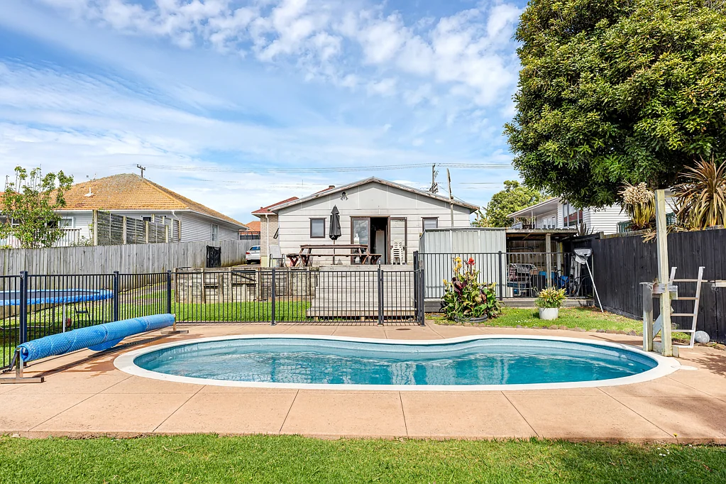 101 Astley Avenue, New Lynn, Waitakere City, Auckland