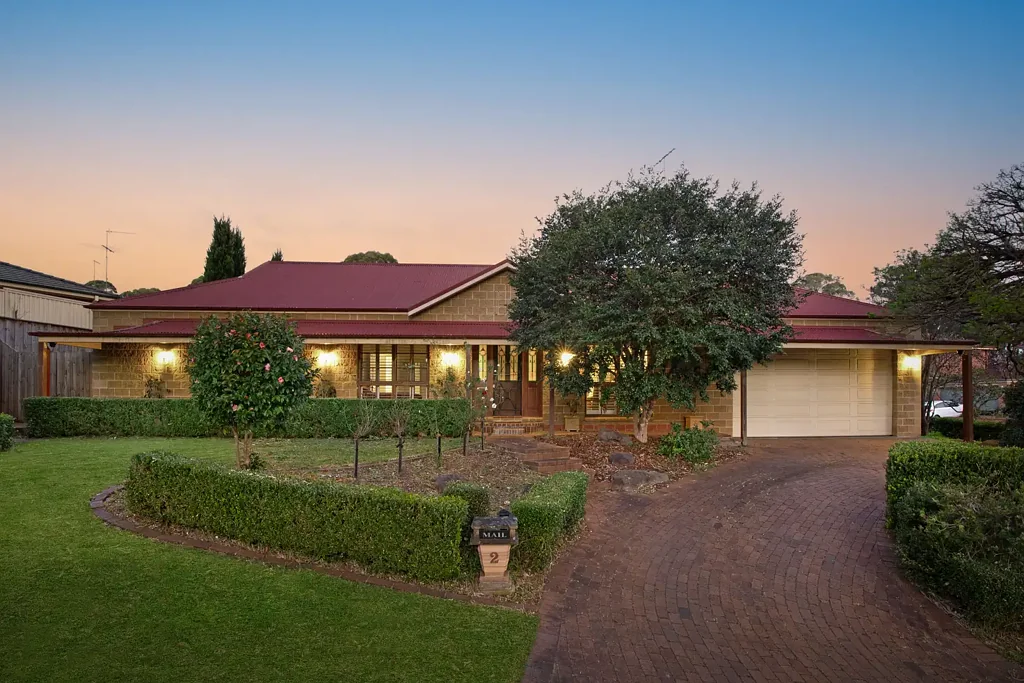 Glenwood 4침실 AUCTION ON-SITE Sunday 11th October 9am