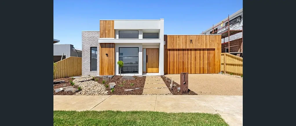 Spacious 4-Bed Coastal Family Home in Ocean Grove  |  Contact us Today