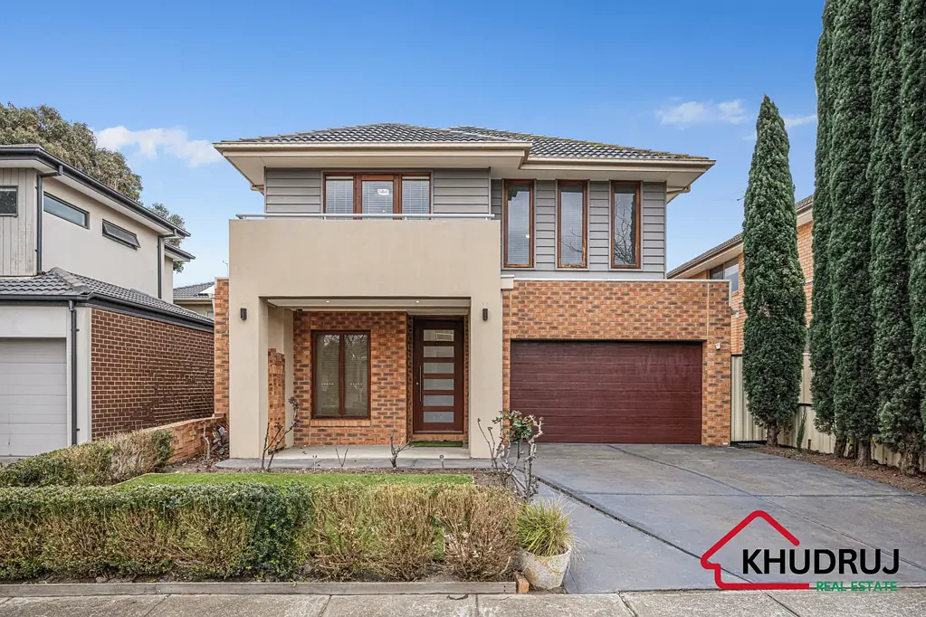 Beautiful Family Home in Prime location!