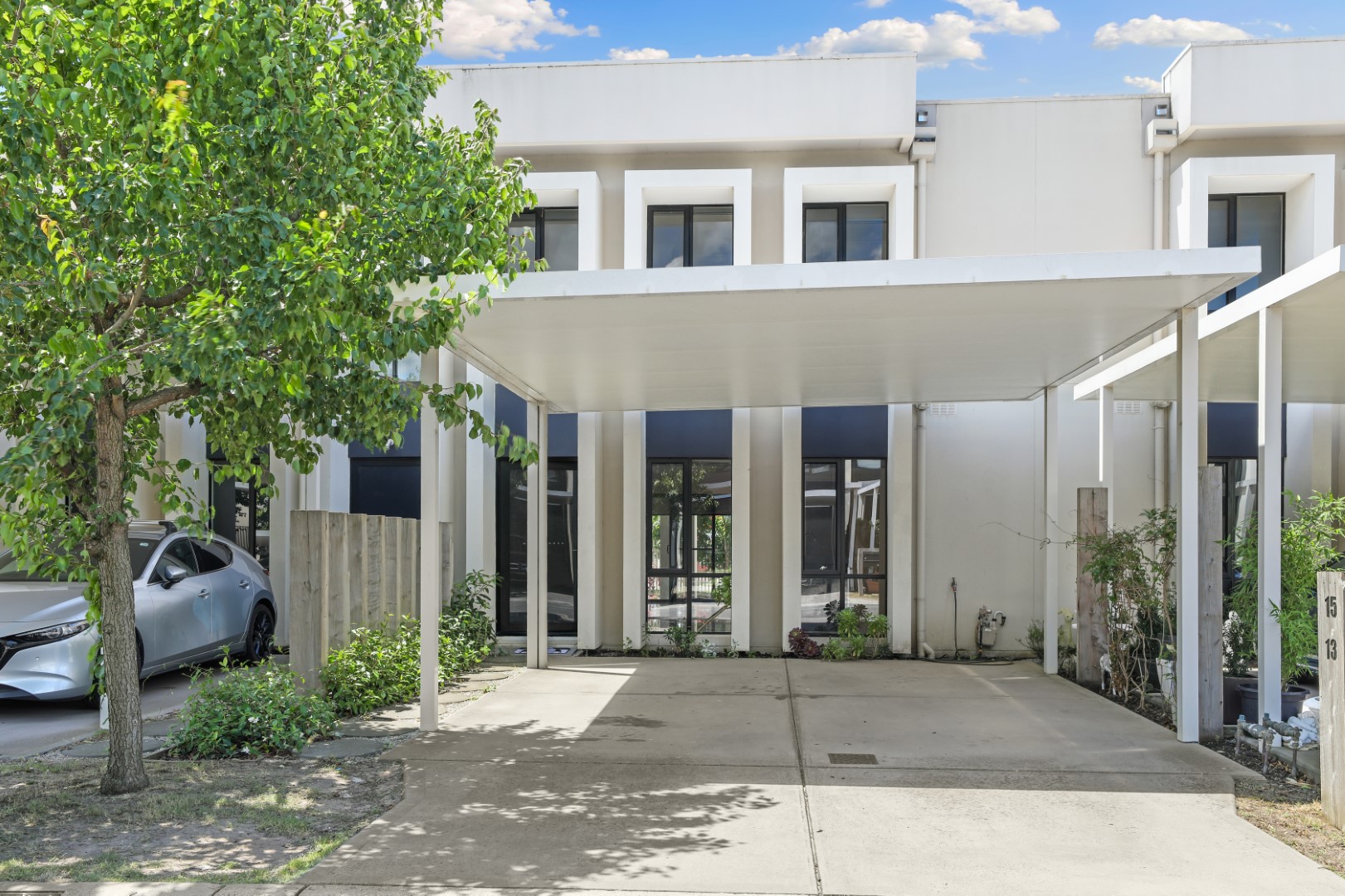 13 ORANA WAY, SPRINGVALE VIC 3171, 0 habitaciones, 0 baños, Townhouse