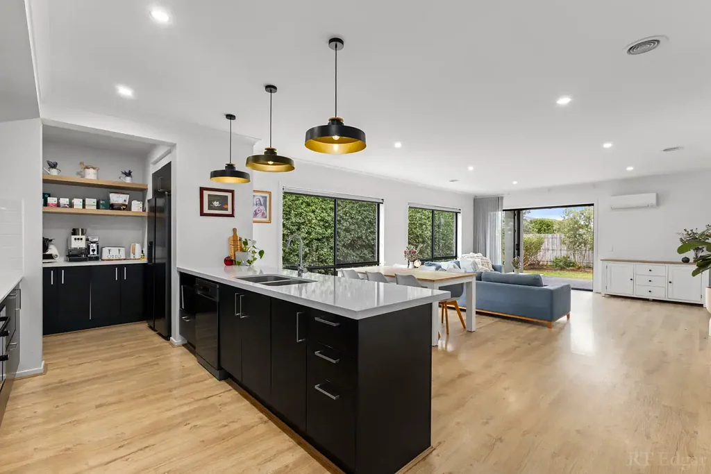 Ocean Grove 4ਬੈੱਡਰੂਮ Modern Family Living in a Prized Park-Side Pocket