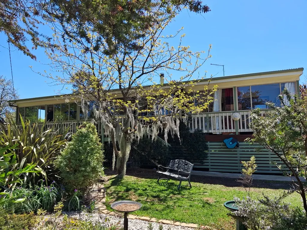 4 Laird Street, Tenterfield, NSW 2372