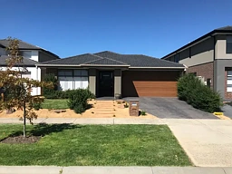 6 Pedigree Grove, Cranbourne East