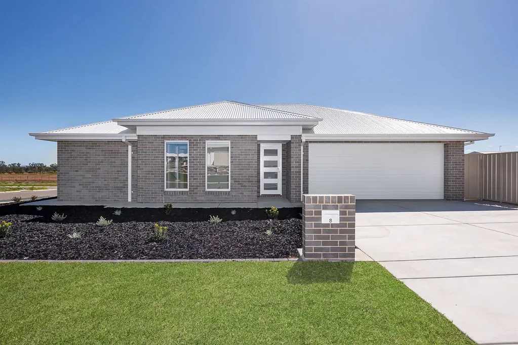 8 Roto Street, Gobbagombalin, NSW 2650