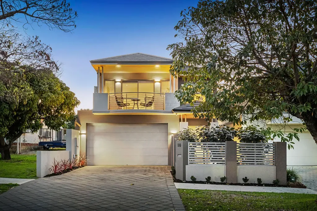 3B Erica Avenue, Mount Claremont, WA 6010