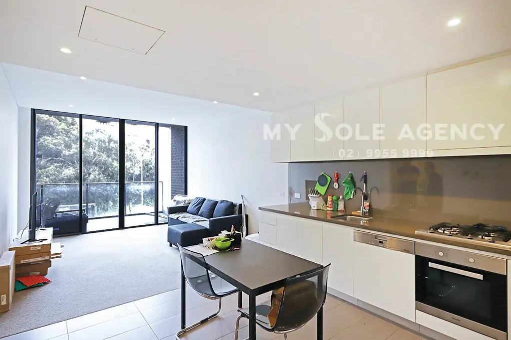 Fully Furnished Apartment, Great quality, Conveniently Located!
