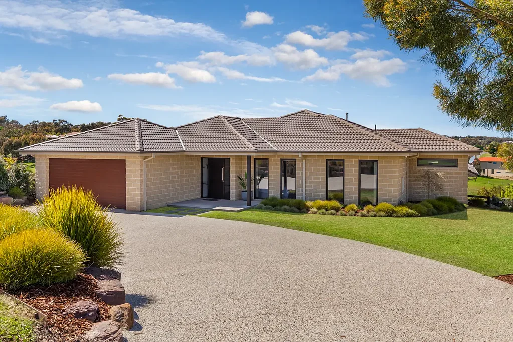 Wallan 4Kwarto STUNNING LUXURY FAMILY HOME WITH FOREVER VIEWS