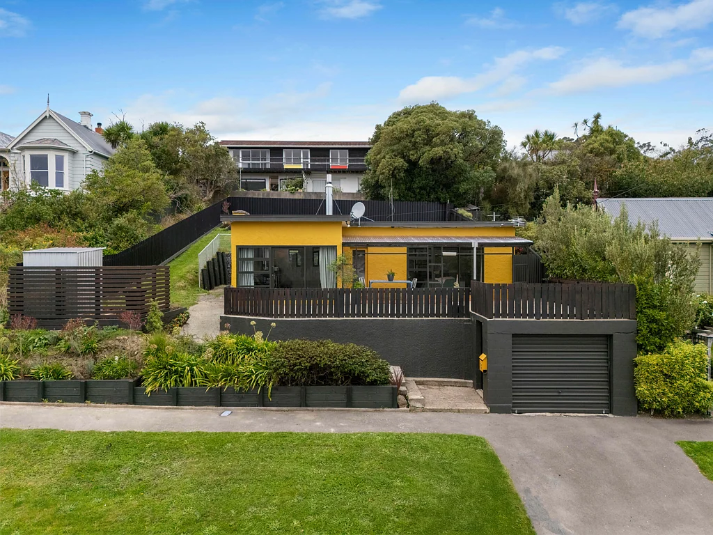 Port Chalmers 2ਬੈੱਡਰੂਮ Sunny, Updated 2-Bedroom Home – Move-in Ready!
