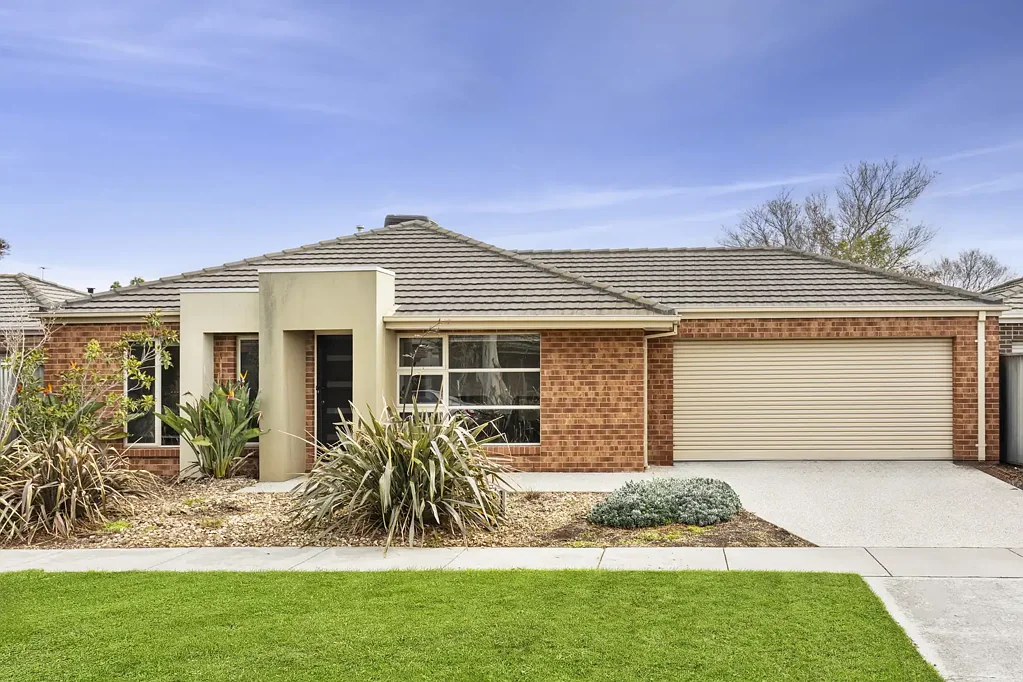 Lara 3房  Perfect Turn Key Investment Purchase in Grand Lakes estate