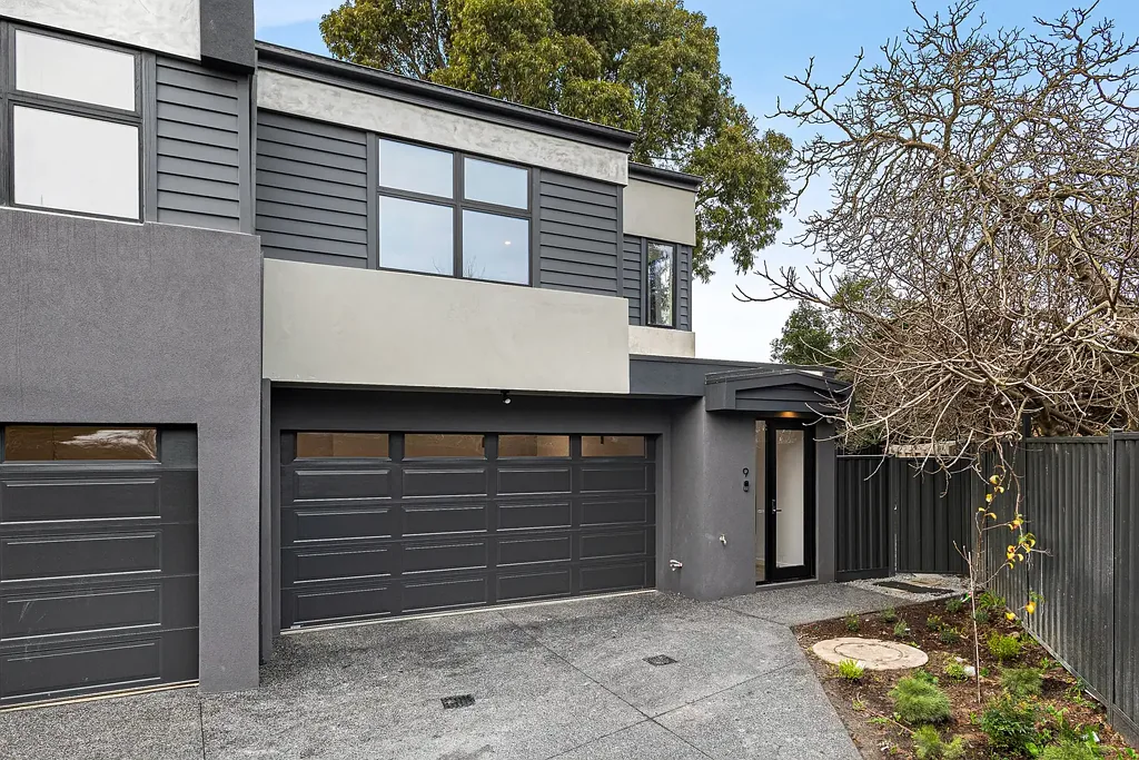 Brighton East 3 Bedroom Brand New Modern Townhouses in the Heart of Brighton East