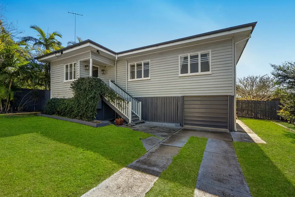 8 Kruger Street, Booval, QLD 4304