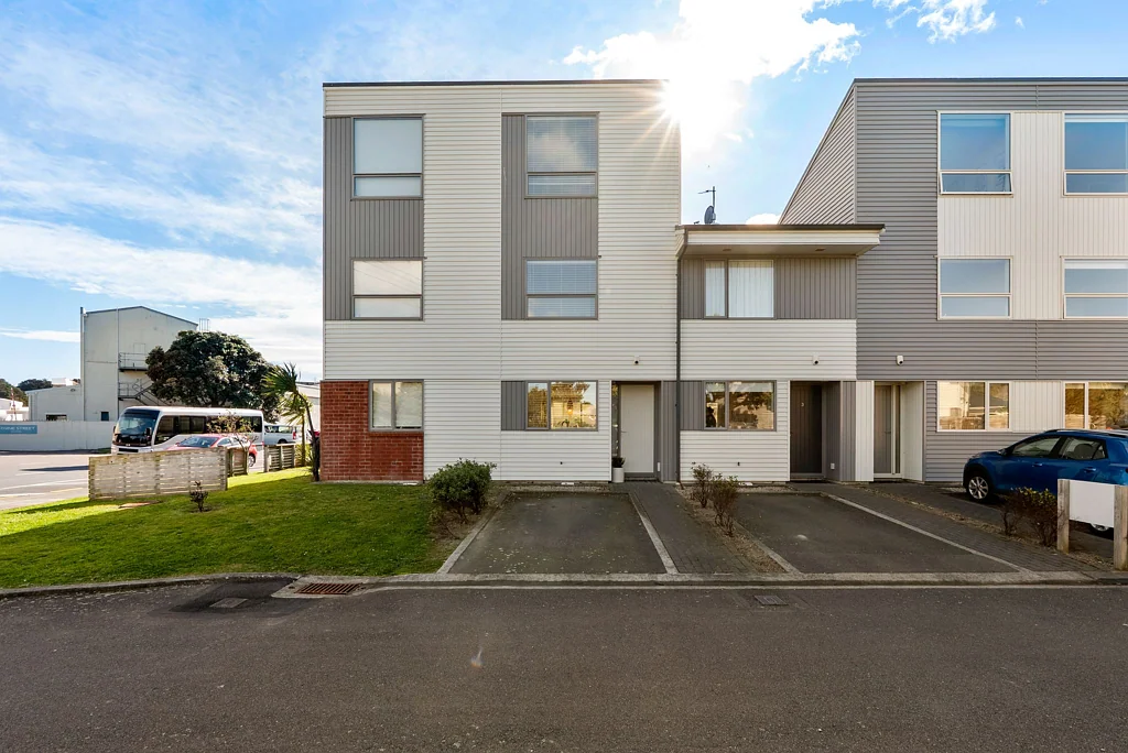 Miramar 3房  LIGHT, LIFESTYLE & LOCATION