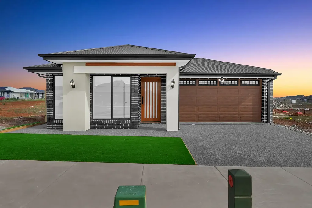 Deanside 4房  BRAND NEW FULLY UPGRADED 4 BEDROOMS |5 MIN TO ROCKBANK STATION |10k FHOG