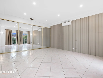 12 Bowden Street, Merrylands West, Parramatta (Northwest suburbs), 4房, 2浴, House