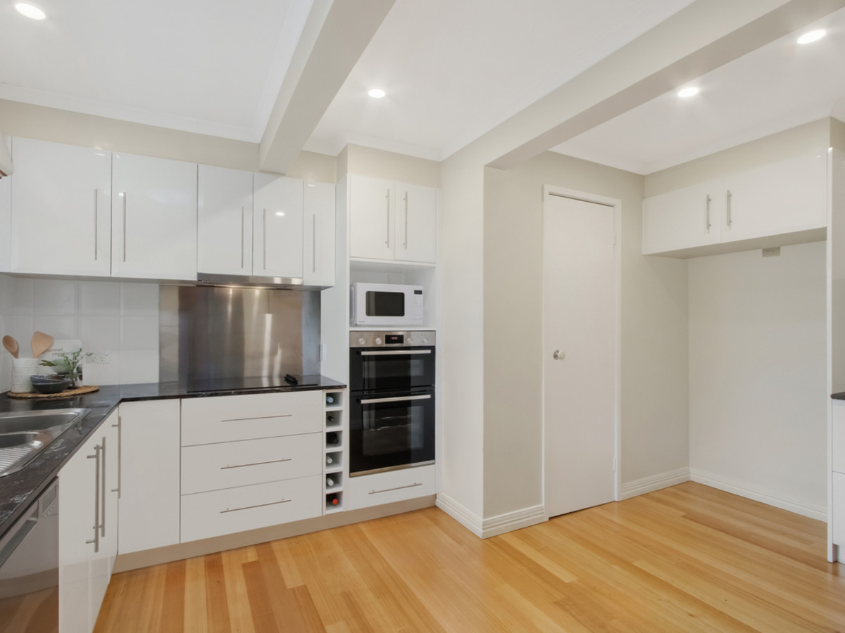 THE AVENUE UNIT 4 11 HOWITT ST, KINGSTON ACT 2604, 0 침실, 0 욕실, Townhouse