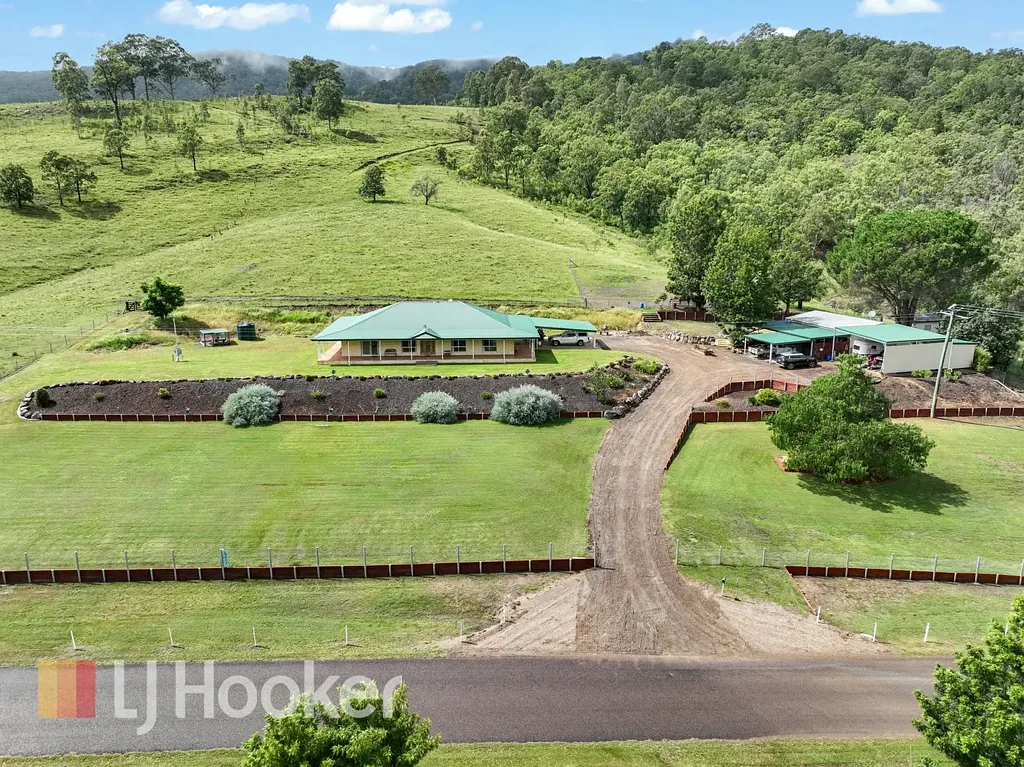 Singleton  Quality Home With Amazing Views