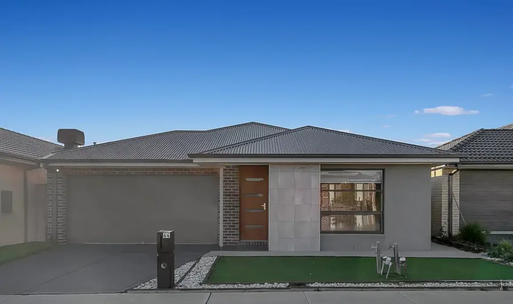 Family Living in Prime Mickleham Location