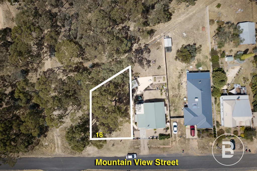 16 Mountain View Street, Avoca, VIC 3467