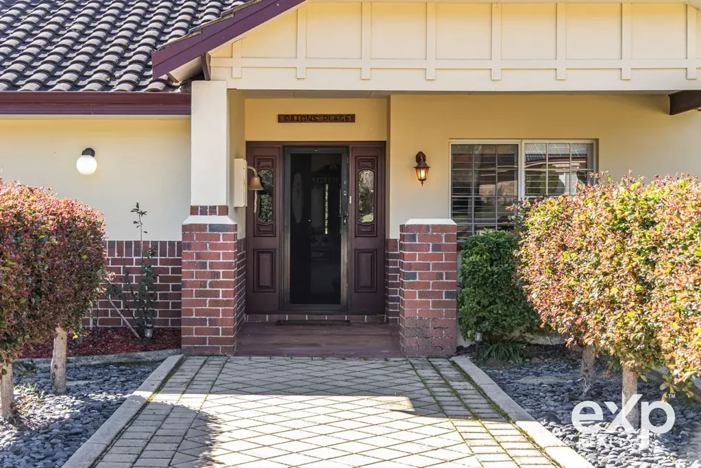 5 Robbie Court, Waroona, WA 6215
