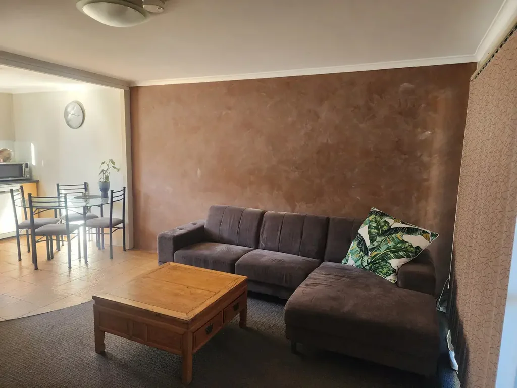 2 Bedroom Unit in the heart of Berridale
