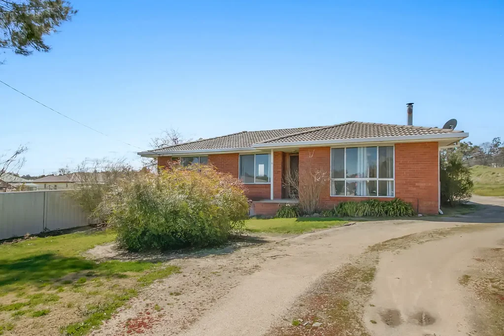 Uralla 4 Bedroom Spacious Lifestyle, Smart Investment