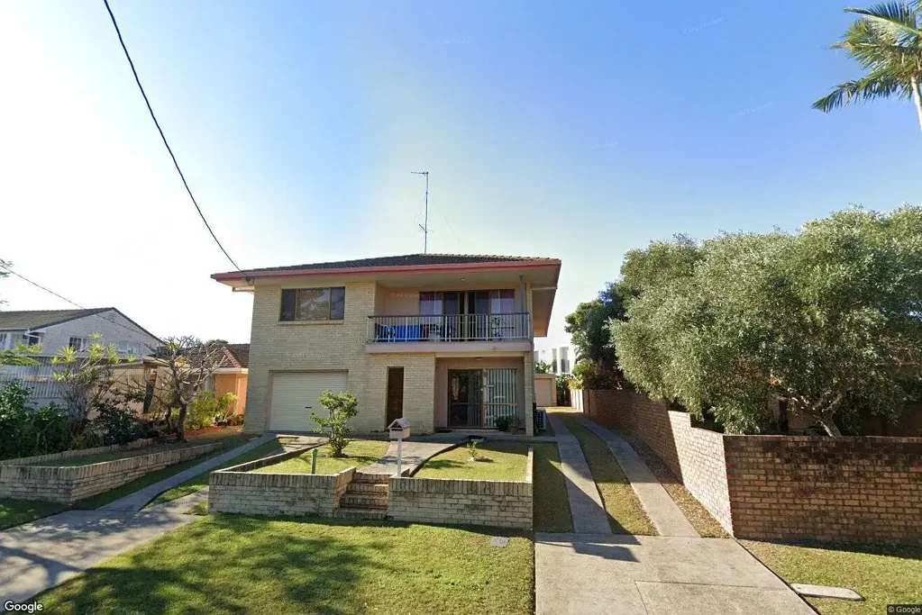 Surfers Paradise 6房  Prime Isle of Capri Opportunity – AUCTION 6/7/25