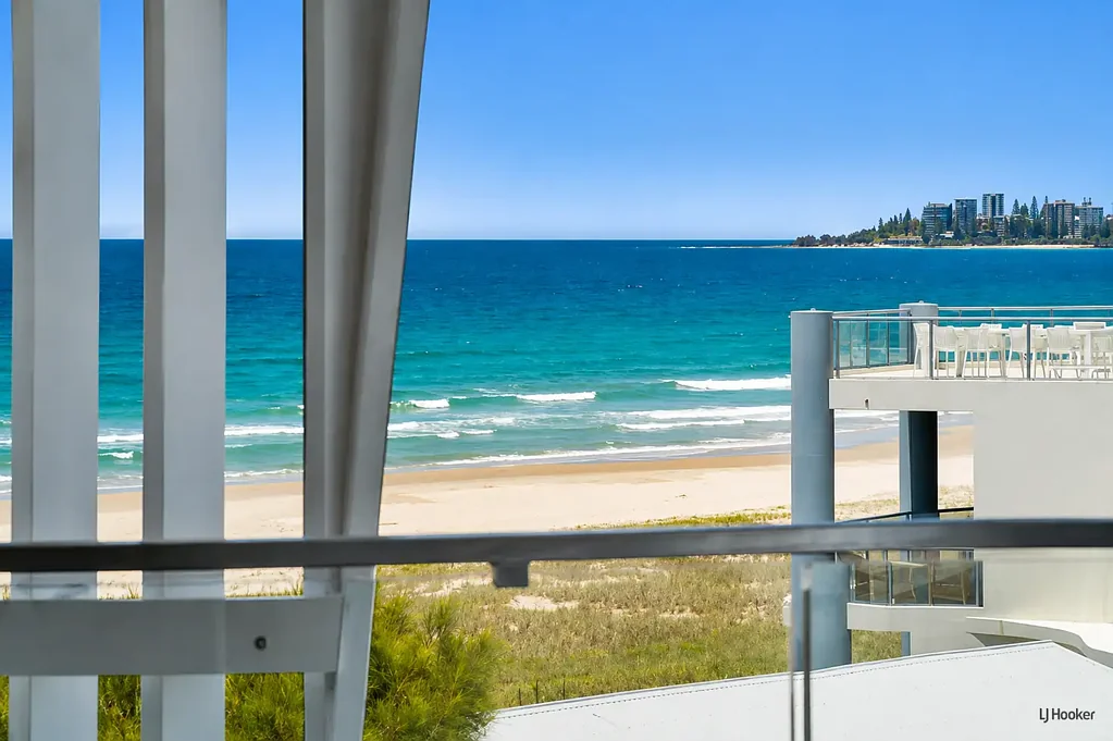 Tugun 2બેડરૂમ New Near Coastal Architectural Unit - Where Your Backyard Is Endless White Sand & Surf.