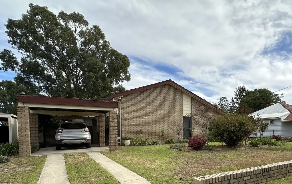 Culcairn 4 Bedroom Spacious Family Living in the Heart of Culcairn