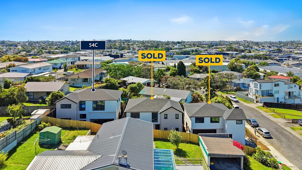 Glenfield 5房  Standard Alone Brand New With Double Garage!