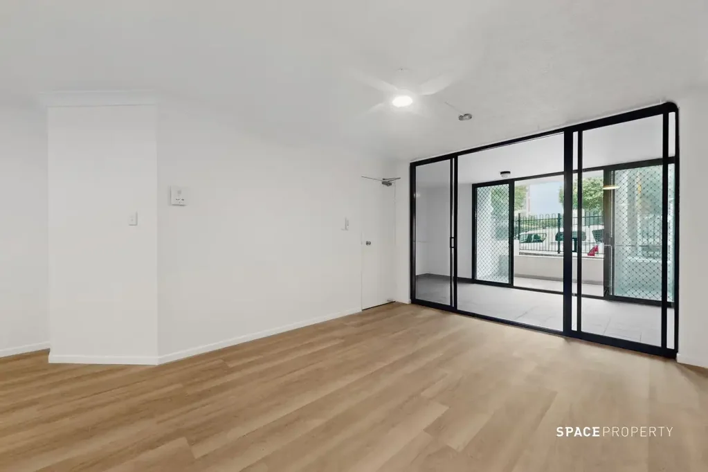 Freshly Renovated New Farm Living with Pool & Parking