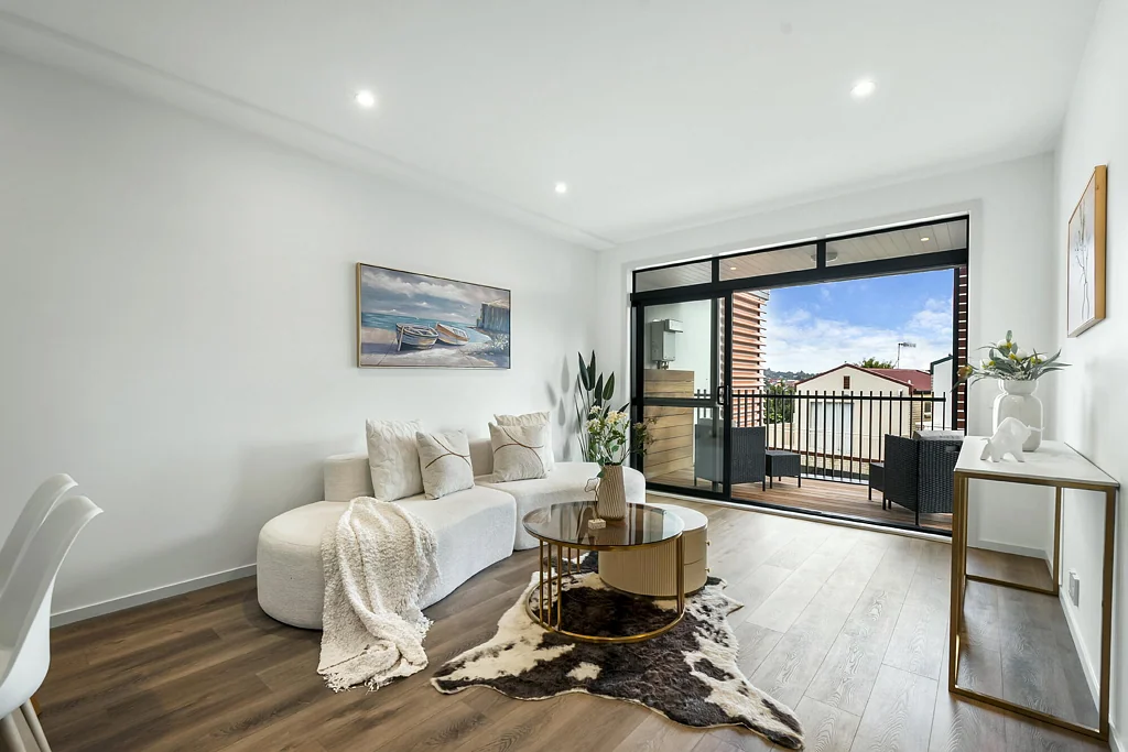 Ellerslie 2chambre Affordable living, moments from Ellerslie Village