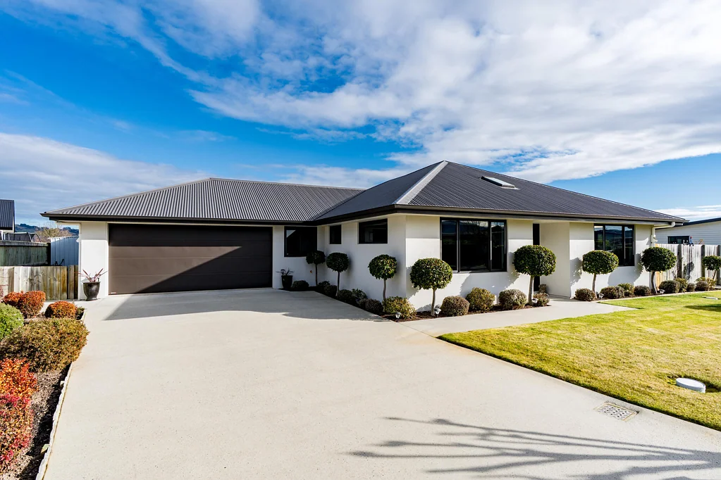 Mosgiel 3房  Space, style and effortless living