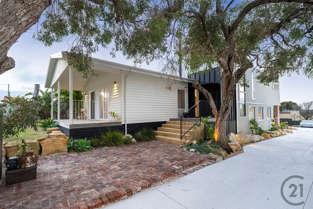 10 Koolinda Street, Falcon, WA 6210