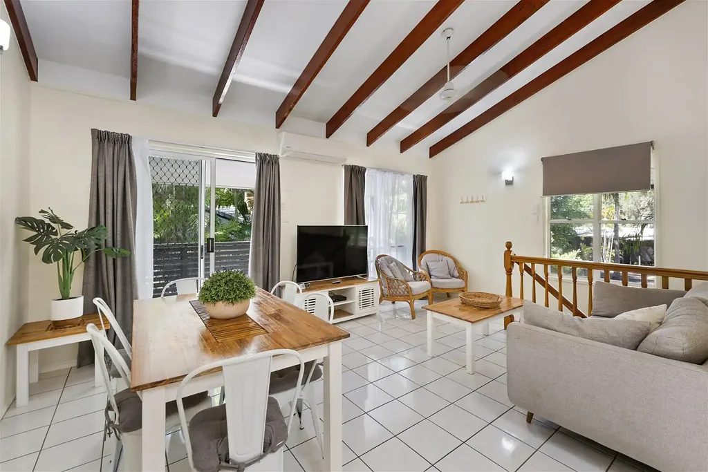 Furnished 2 Bedroom Townhouse - Beachside Resort Living