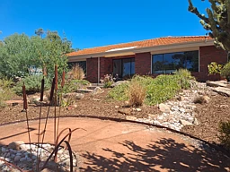 159 Progress Drive, North Lake
