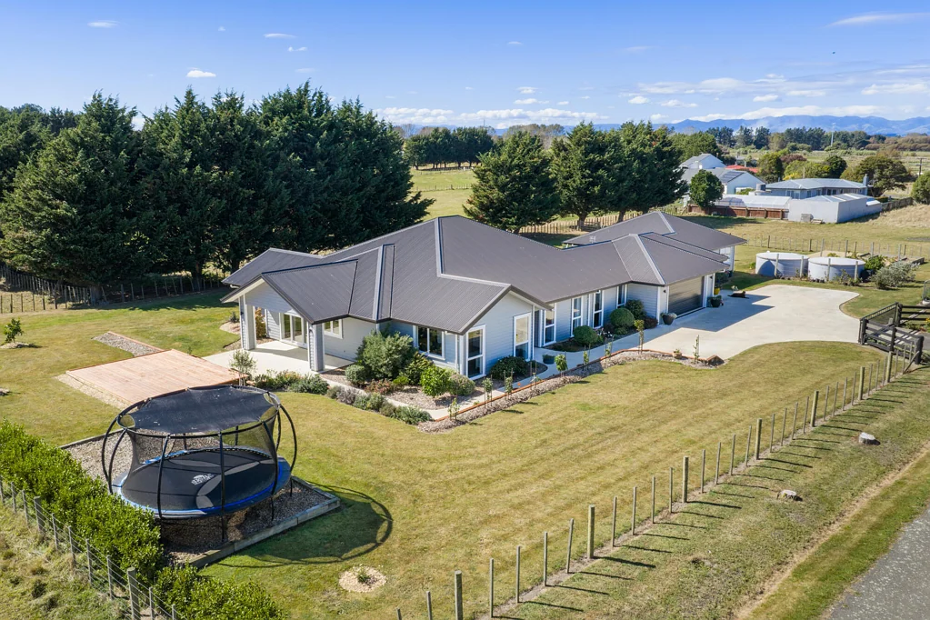 Feilding 6Zimmer Wowser - two homes under one roof!