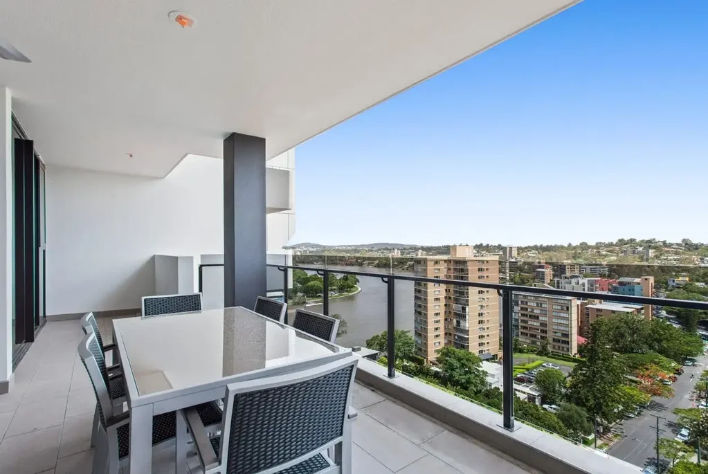 Furnished 2 Bed in Sought-After Centra Apartments - A Lifestyle Above It All - Luxury, Light & Breathtaking River Views