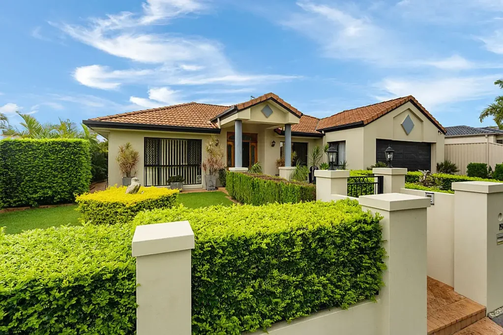 Spacious Family Home in Crestwood Heights Estate