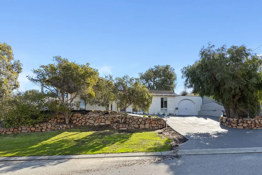 62 Simpson Drive, Padbury, WA 6025